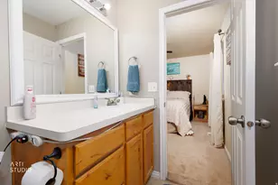 78 N Peach St E, Santaquin, UT 84655 - Photo 17