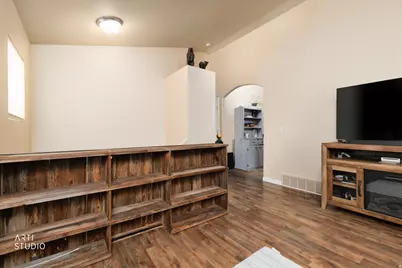 78 N Peach St E, Santaquin, UT 84655 - Photo 7