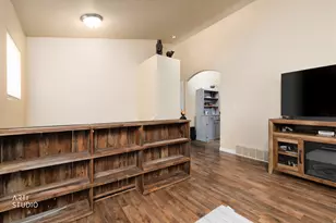 78 N Peach St E, Santaquin, UT 84655 - Photo 7