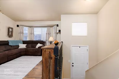 78 N Peach St E, Santaquin, UT 84655 - Photo 3