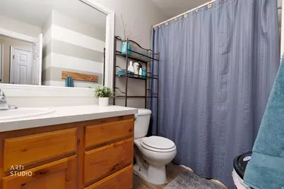 78 N Peach St E, Santaquin, UT 84655 - Photo 13