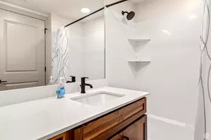 35 E 150 S, Garden City, UT 84028 - Photo 33