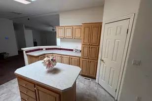 580 E 400 N, Spring City, UT 84662 - Photo 9