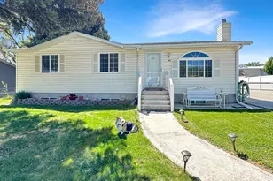 415 N Cedar Vw, Orangeville, UT 84537 - Photo 35