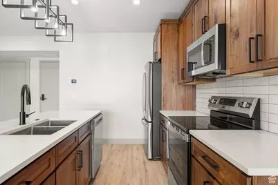 35 E 150 S #202C, Garden City, UT 84028 - Photo 9