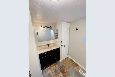 2220 E Murray Holladay Rd#146 S, Holladay, UT 84117 - Photo 13