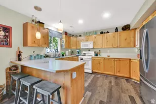 1427 S Blossom Ln, Ogden, UT 84404 - Photo 9