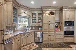 2238 E Cottonwood Cove Ln, Cottonwood Heights, UT 84121 - Photo 41