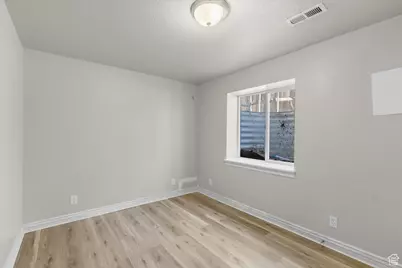 122 W Stern Ct, Stansbury Park, UT 84074 - Photo 9