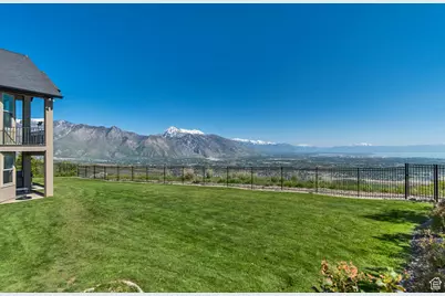2116 E Falcon Ridge Dr, Draper (UT Cnty), UT 84020 - Photo 37