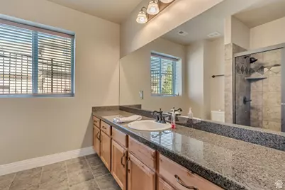 2116 E Falcon Ridge Dr, Draper (UT Cnty), UT 84020 - Photo 33