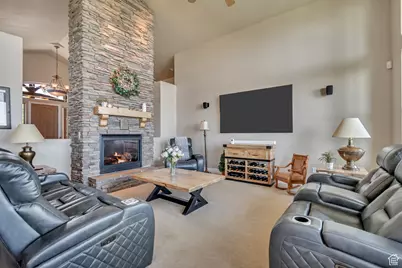 2116 E Falcon Ridge Dr, Draper (UT Cnty), UT 84020 - Photo 7