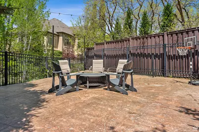 1 S Crosshill Ln, Sandy, UT 84092 - Photo 11