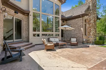 1 S Crosshill Ln, Sandy, UT 84092 - Photo 9