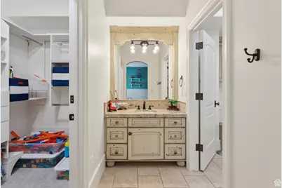 1 S Crosshill Ln, Sandy, UT 84092 - Photo 57