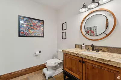 1 S Crosshill Ln, Sandy, UT 84092 - Photo 85