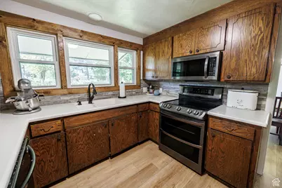 1070 E 120 S, Orem, UT 84097 - Photo 9