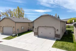 2029 S Cottage Ln, Garden City, UT 84028 - Photo 37