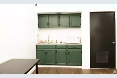 630 E Main St, Vernal, UT 84078 - Photo 9