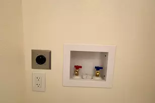 241 N Vine St W, Salt Lake City, UT 84103 - Photo 37