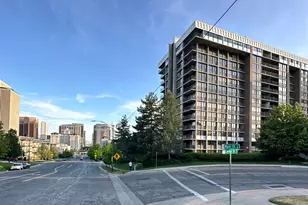 241 N Vine St E, Salt Lake City, UT 84103 - Photo 25