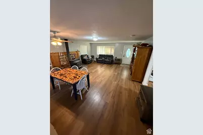 239 W Plum St, Grantsville, UT 84029 - Photo 5