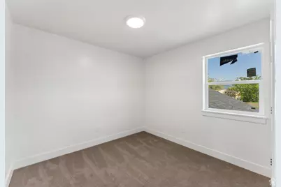 1615 N Angel St #C, Layton, UT 84041 - Photo 15