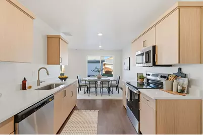 1615 N Angel St #C, Layton, UT 84041 - Photo 9