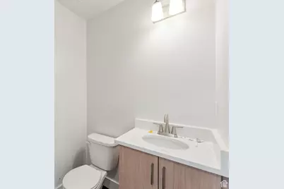 1615 N Angel St #D, Layton, UT 84041 - Photo 15