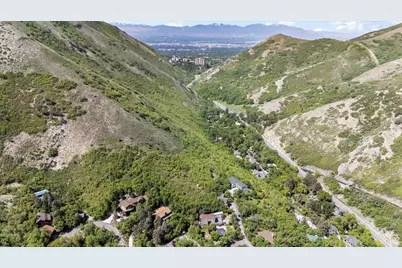 3922 E Cove Rd #4, Salt Lake City, UT 84108 - Photo 17