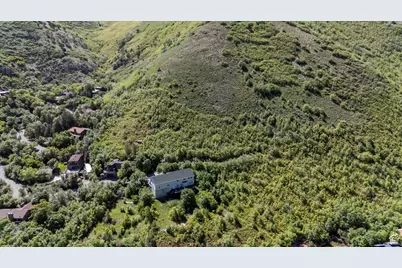 3922 E Cove Rd #4, Salt Lake City, UT 84108 - Photo 13