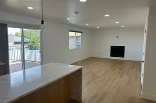 7726 S 3500 E, Cottonwood Heights, UT 84121 - Photo 5