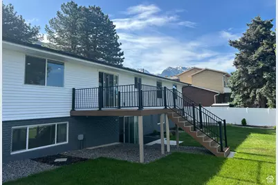 7726 S 3500 E, Cottonwood Heights, UT 84121 - Photo 15