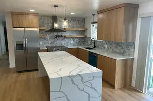 7726 S 3500 E, Cottonwood Heights, UT 84121 - Photo 3