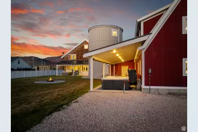 300 S 100 St W, Garden City, UT 84028 - Photo 9