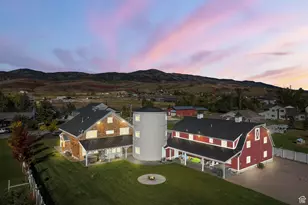 300 S 100 St W, Garden City, UT 84028 - Photo 17