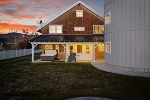 300 S 100 St W, Garden City, UT 84028 - Photo 11