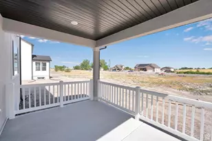2065 E Burger St, Lake Point, UT 84074 - Photo 17