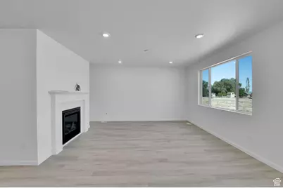 2065 E Burger St #1247, Lake Point, UT 84074 - Photo 7