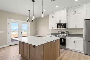 305 E 2690 N, Sigurd, UT 84657 - Photo 3