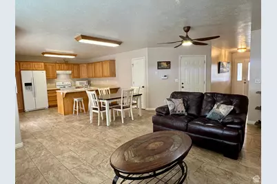 445 Topaz Blvd #10, Delta, UT 84624 - Photo 7