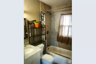 2726 S Cyprus Ln, Magna, UT 84044 - Photo 9