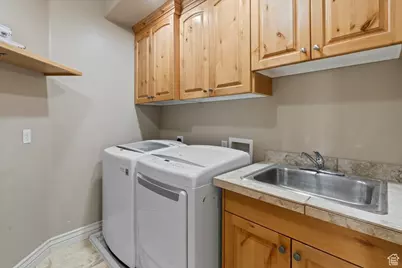 12562 S Majestic Hill Ct, Herriman, UT 84096 - Photo 15