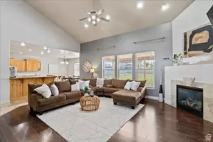 12562 S Majestic Hill Ct, Herriman, UT 84096 - Photo 7