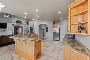 12562 S Majestic Hill Ct, Herriman, UT 84096 - Photo 9