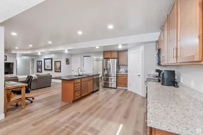 12562 S Majestic Hill Ct, Herriman, UT 84096 - Photo 51