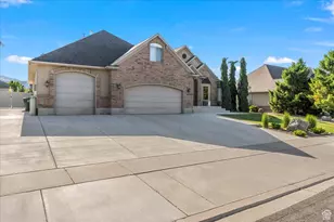12562 S Majestic Hill Ct, Herriman, UT 84096 - Photo 3