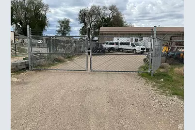 1417 W 3300 S, Ogden, UT 84401 - Photo 13