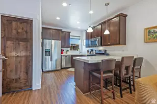 1370 Center Dr, Kimball Junction, UT 84098 - Photo 9