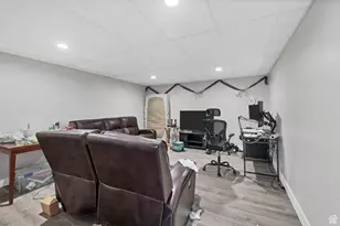 740 W Uzona Ave, Hildale, UT 84784 - Photo 33